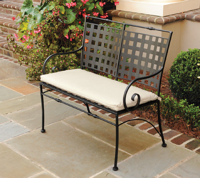 Avignon Bench with Cushion Charleston Gardens