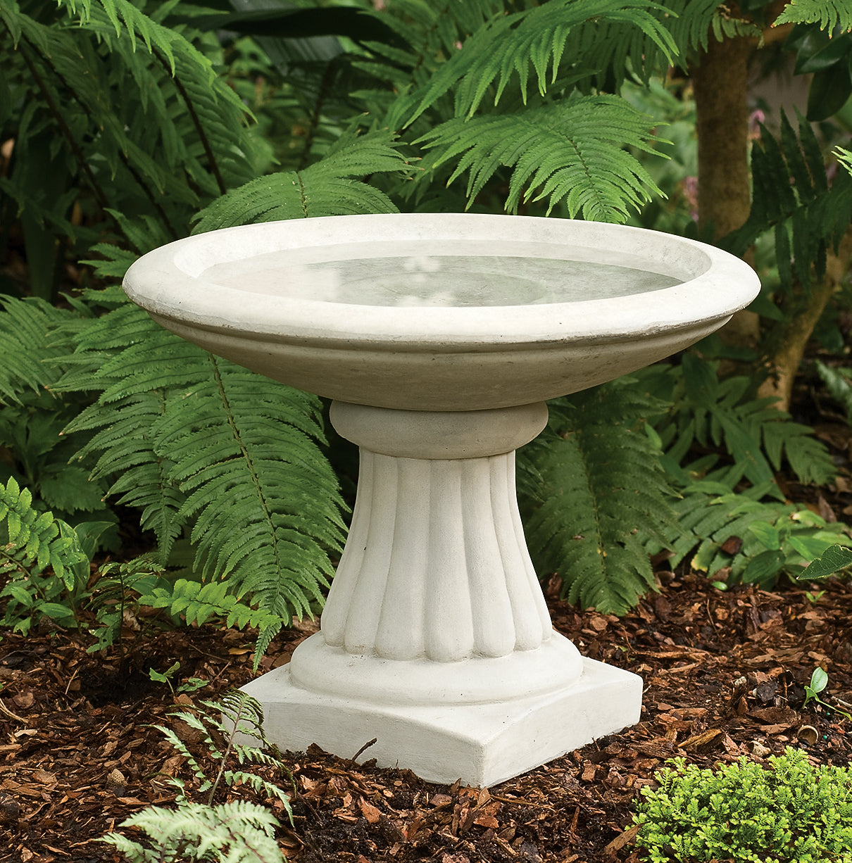 Fluted Birdbath – Charleston Gardens